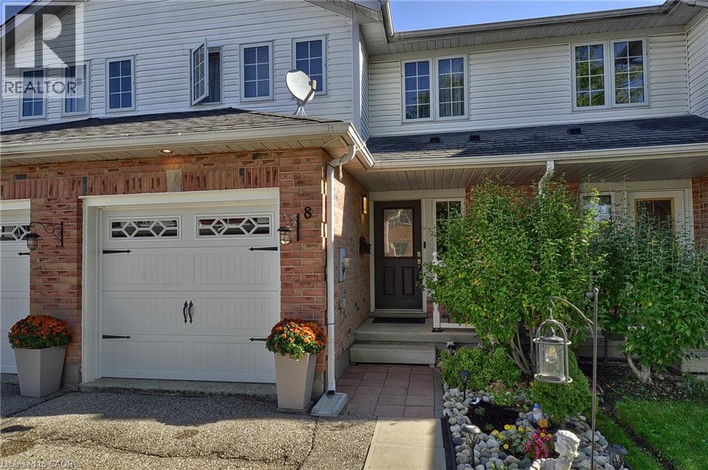 8 Brandy Crescent, Kitchener, Ontario  N2B 3W7 - Photo 3 - 40774375