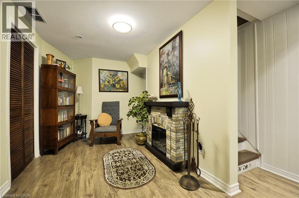 8 Brandy Crescent, Kitchener, Ontario  N2B 3W7 - Photo 32 - 40774375
