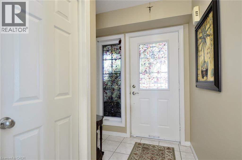 8 Brandy Crescent, Kitchener, Ontario  N2B 3W7 - Photo 4 - 40774375
