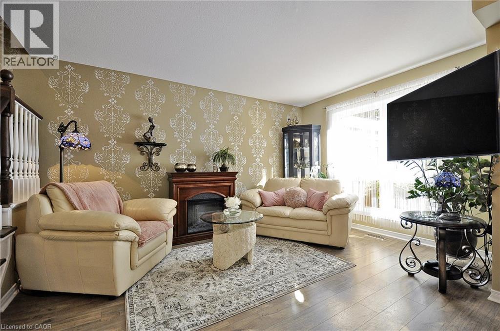 8 Brandy Crescent, Kitchener, Ontario  N2B 3W7 - Photo 6 - 40774375