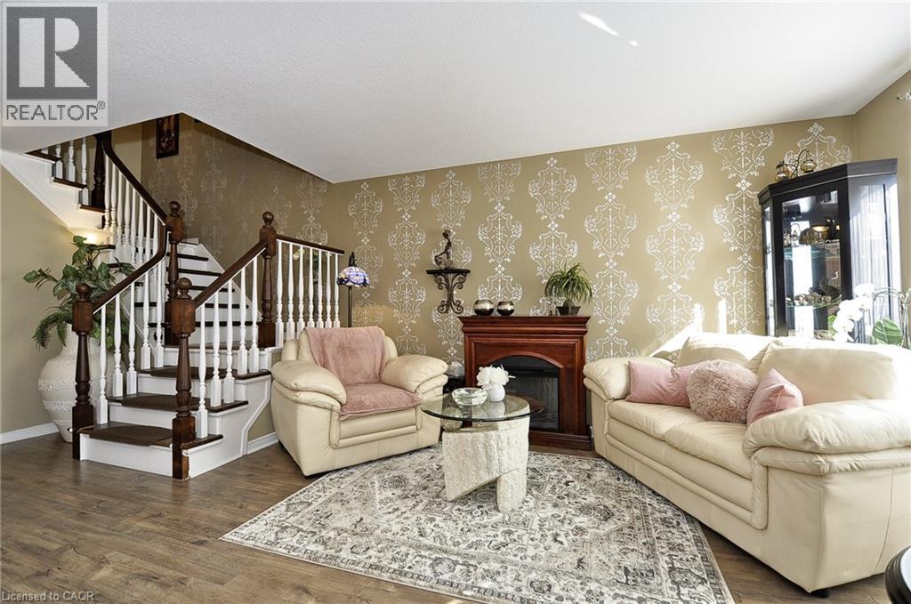 8 Brandy Crescent, Kitchener, Ontario  N2B 3W7 - Photo 7 - 40774375