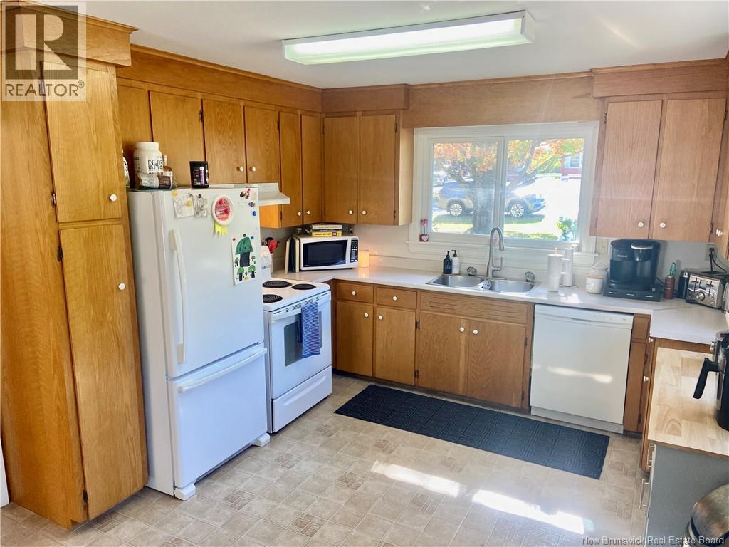 21 Broadway Street, Rothesay, New Brunswick  E2H 1B3 - Photo 17 - NB127365