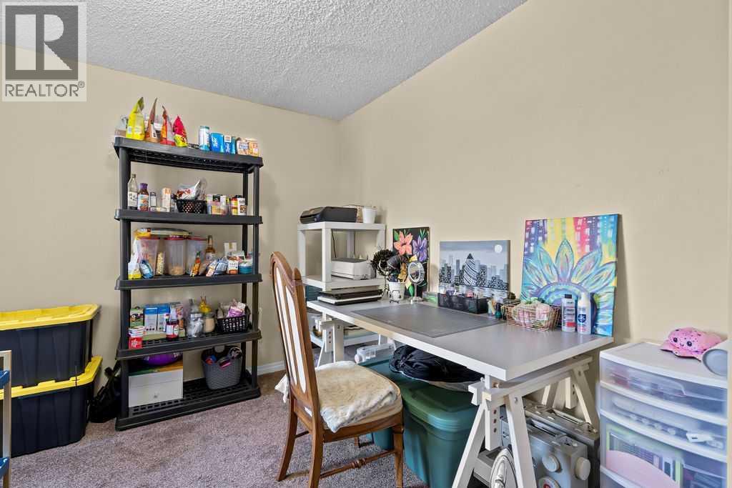 5812 22 Avenue Ne, Calgary, Alberta  T1Y 4P7 - Photo 10 - A2256055