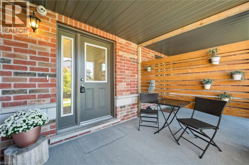 25 Sandybay Avenue, Kitchener, Ontario  N2A 0H6 - Photo 4 - 40774699