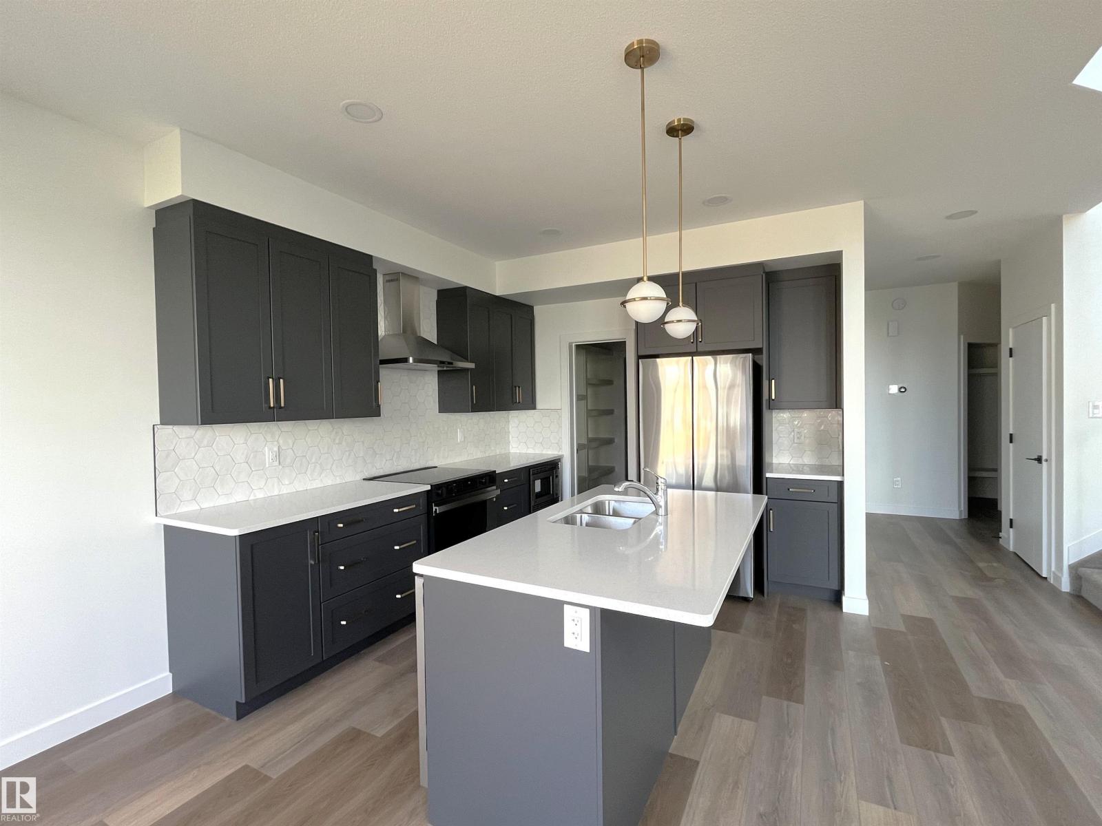 587 Boulder Wd, Leduc, Alberta  T9E 1M1 - Photo 4 - E4460162