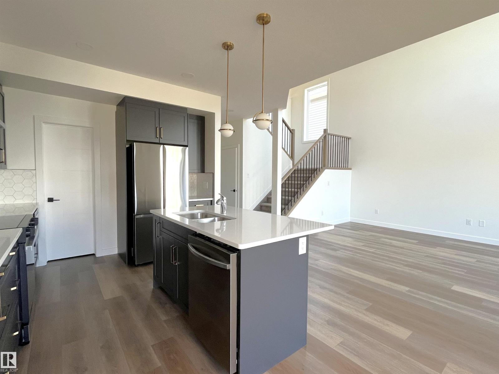 587 Boulder Wd, Leduc, Alberta  T9E 1M1 - Photo 5 - E4460162