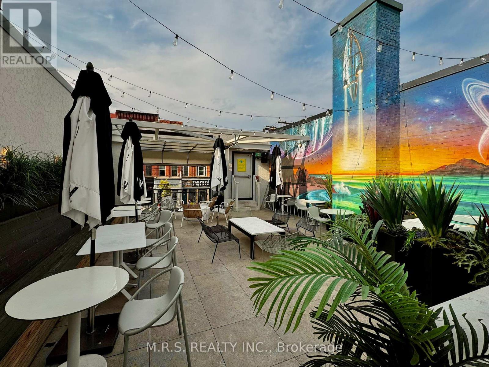 2nd Floor - 739 Queen Street W, Toronto (Niagara), Ontario  M6J 1G1 - Photo 12 - C12436070