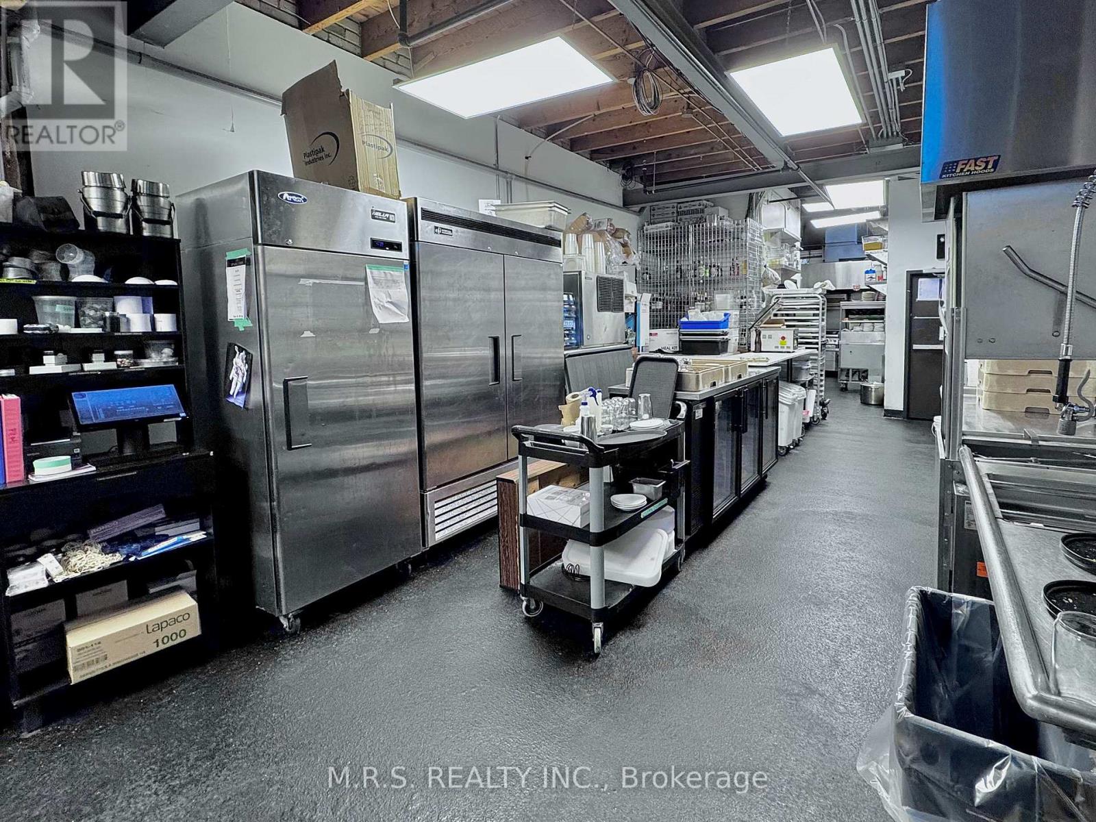 2nd Floor - 739 Queen Street W, Toronto (Niagara), Ontario  M6J 1G1 - Photo 15 - C12436070