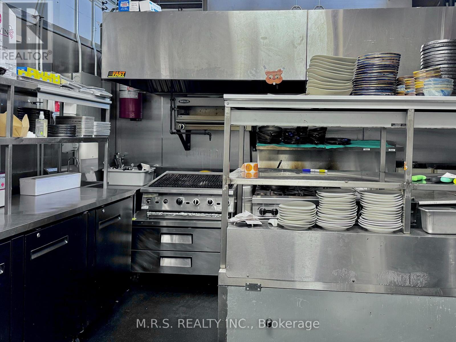 2nd Floor - 739 Queen Street W, Toronto (Niagara), Ontario  M6J 1G1 - Photo 19 - C12436070