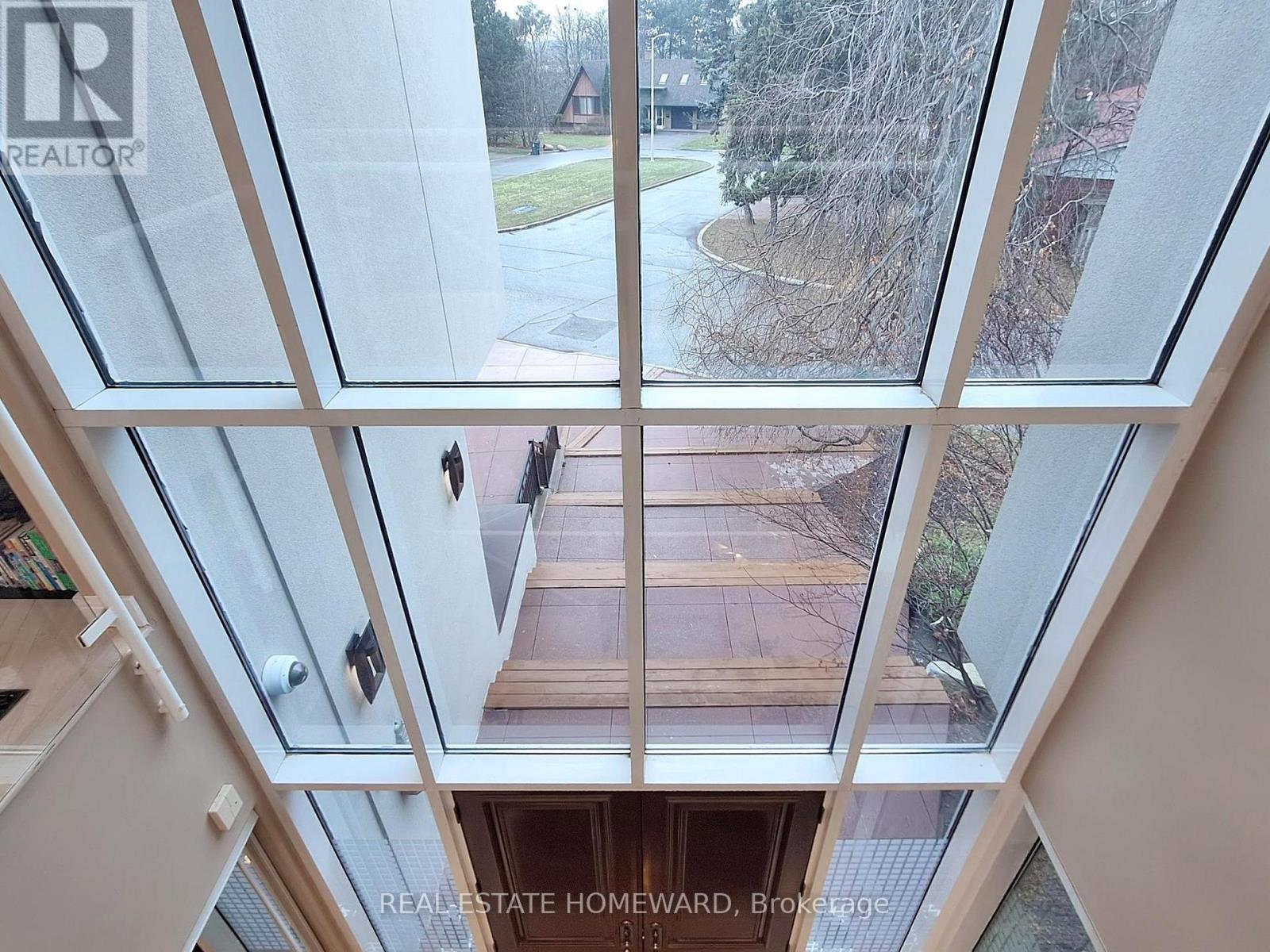 128 Laurentide Drive, Toronto, Ontario  M3A 3E5 - Photo 10 - C12436094