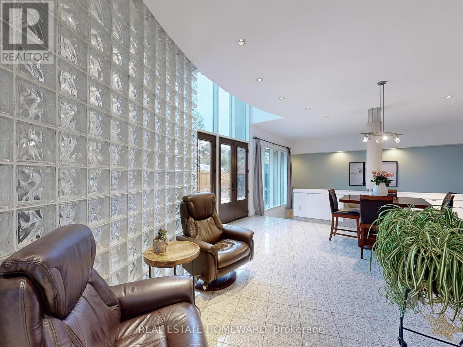128 Laurentide Drive, Toronto, Ontario  M3A 3E5 - Photo 17 - C12436094