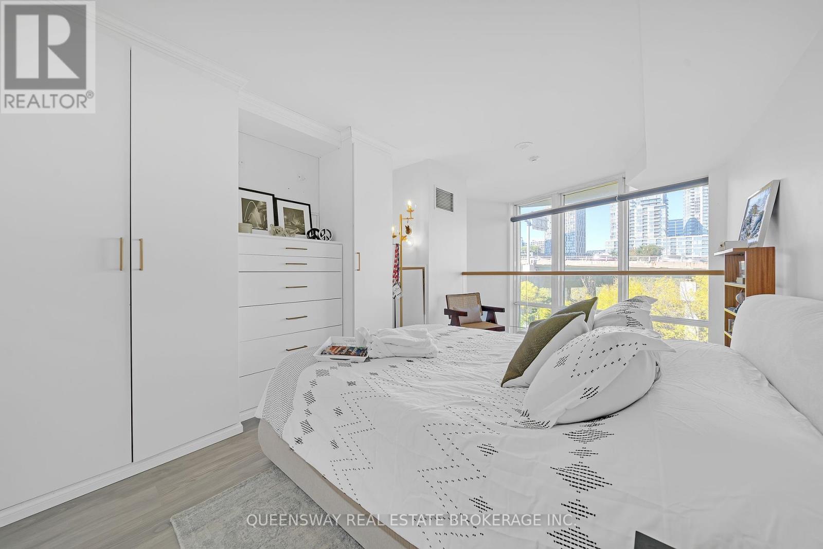 429 - 550 Queens Quay W, Toronto, Ontario  M5V 3M8 - Photo 18 - C12436101