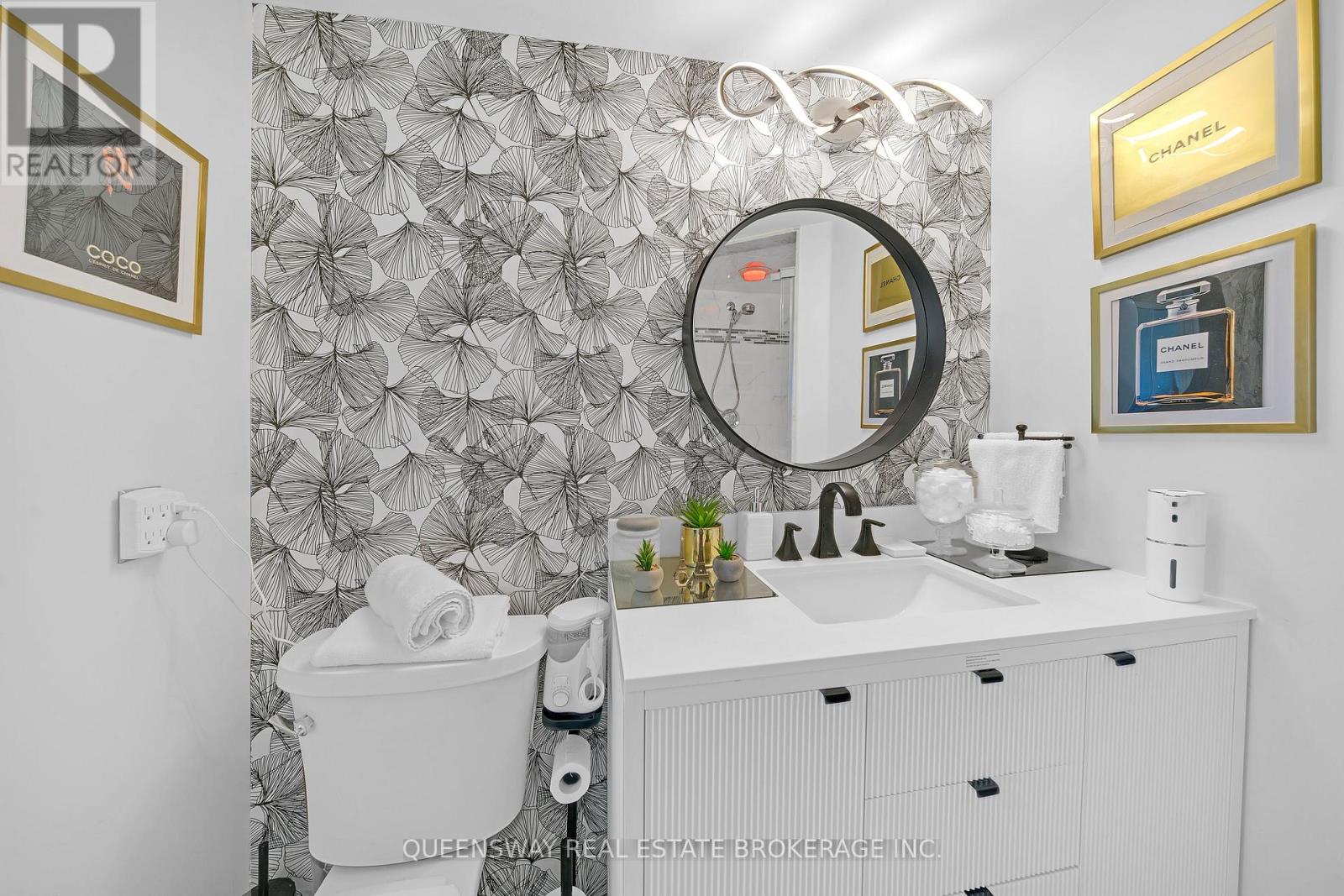 429 - 550 Queens Quay W, Toronto, Ontario  M5V 3M8 - Photo 24 - C12436101
