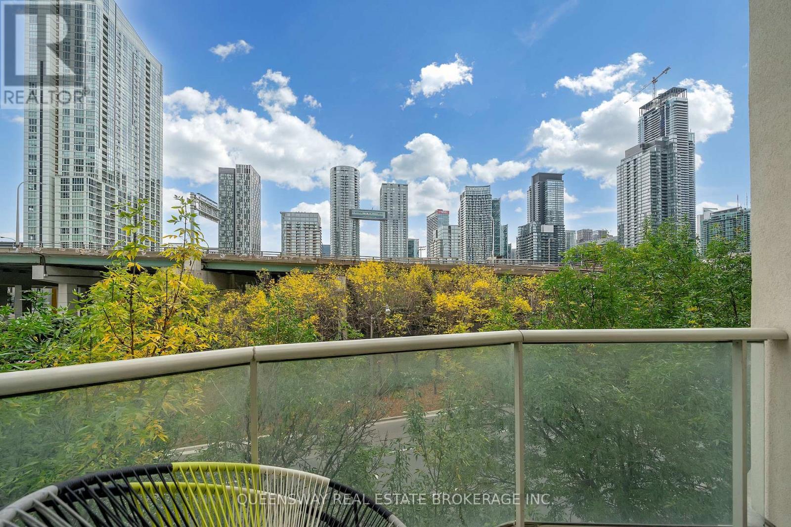 429 - 550 Queens Quay W, Toronto, Ontario  M5V 3M8 - Photo 25 - C12436101