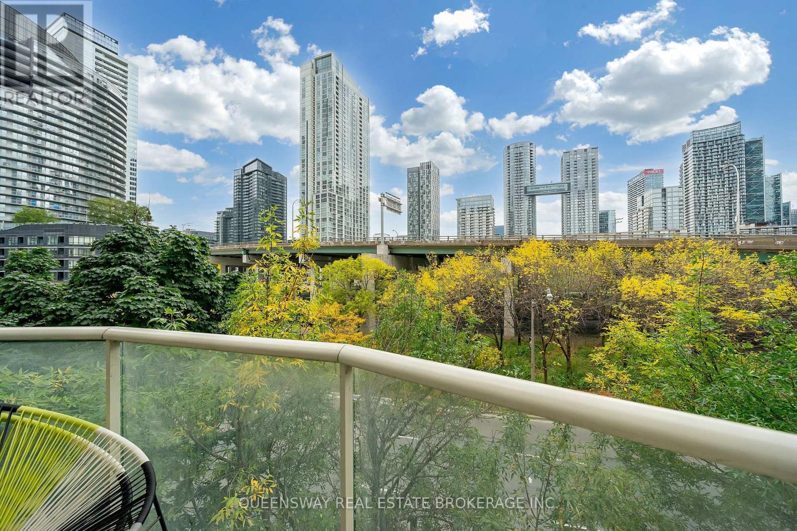 429 - 550 Queens Quay W, Toronto, Ontario  M5V 3M8 - Photo 26 - C12436101