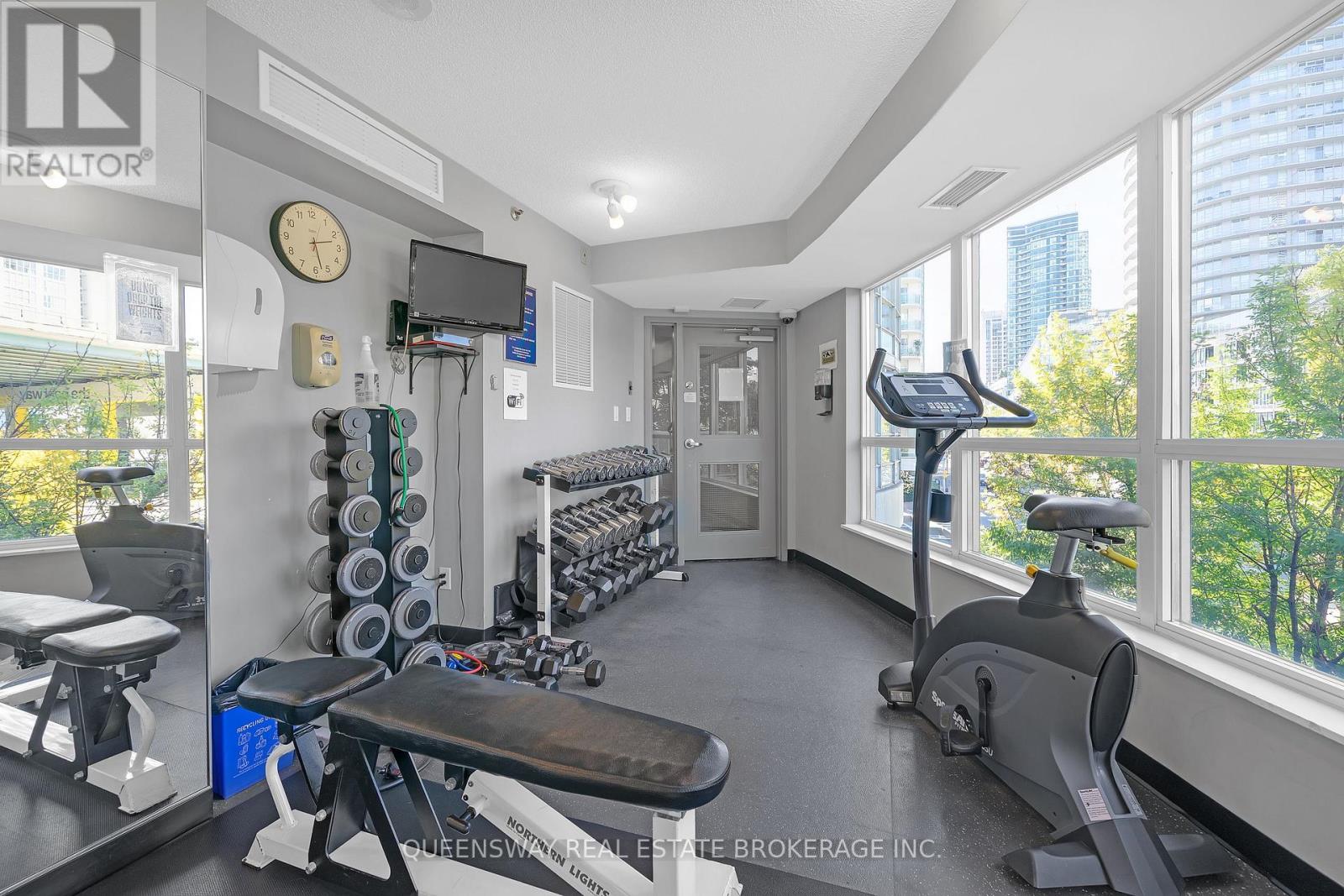 429 - 550 Queens Quay W, Toronto, Ontario  M5V 3M8 - Photo 32 - C12436101