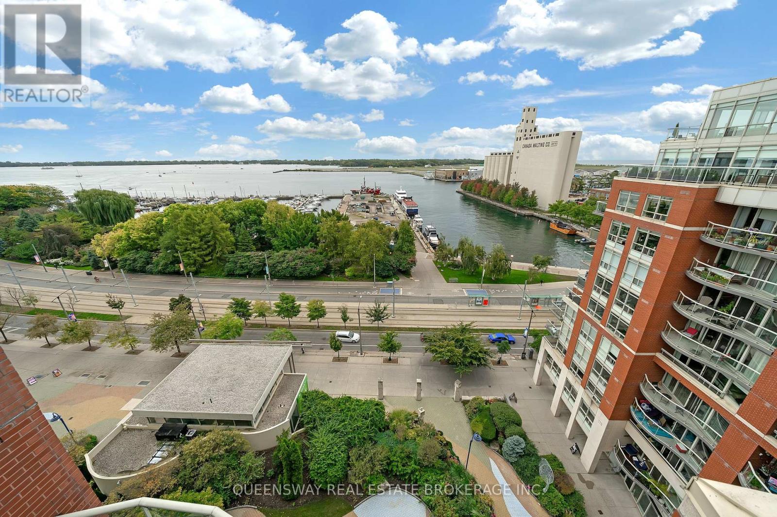 429 - 550 Queens Quay W, Toronto, Ontario  M5V 3M8 - Photo 37 - C12436101