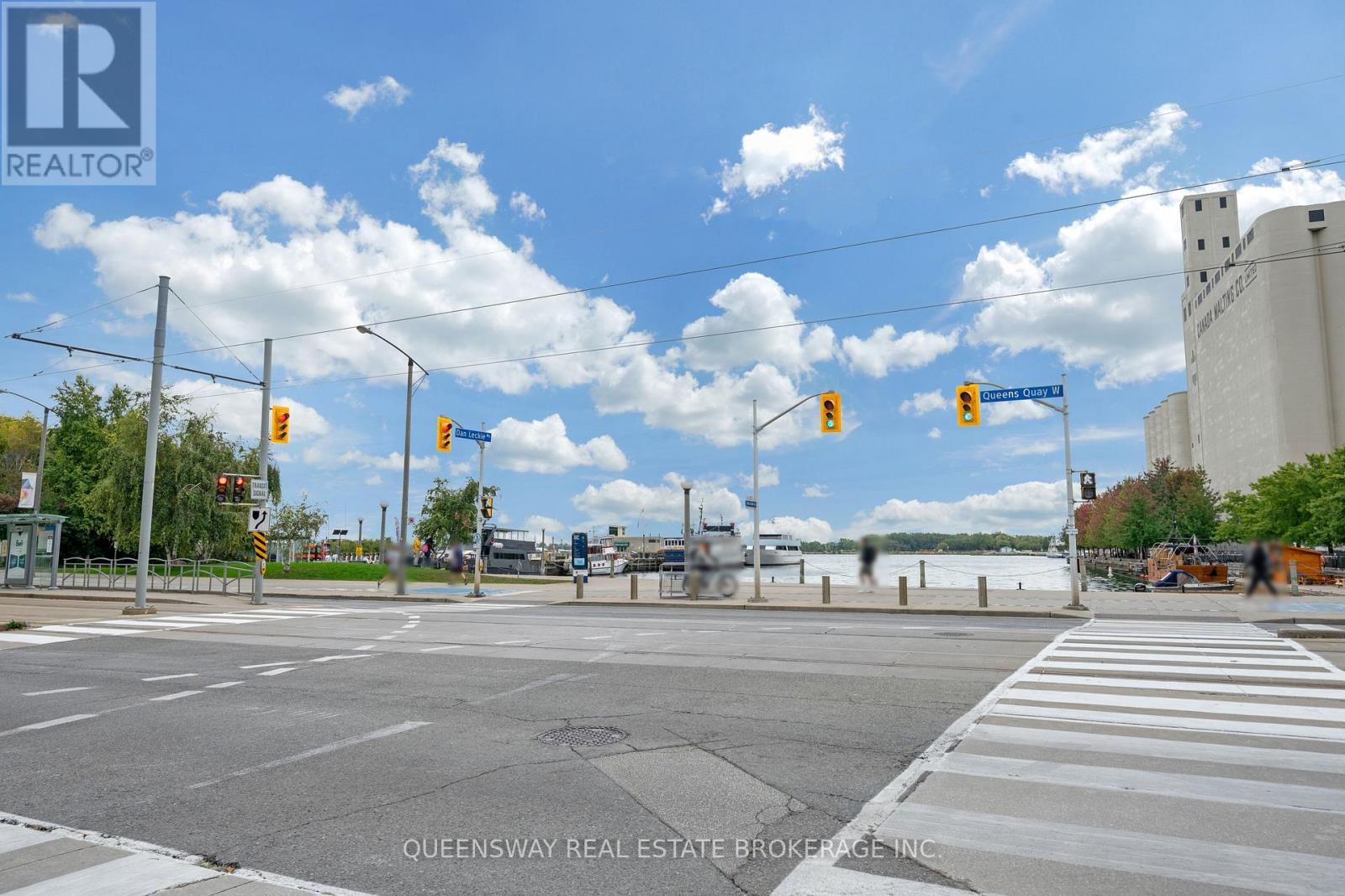 429 - 550 Queens Quay W, Toronto, Ontario  M5V 3M8 - Photo 40 - C12436101