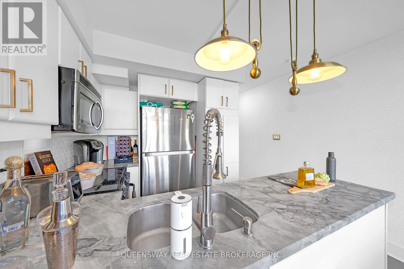 429 - 550 Queens Quay W, Toronto, Ontario  M5V 3M8 - Photo 9 - C12436101
