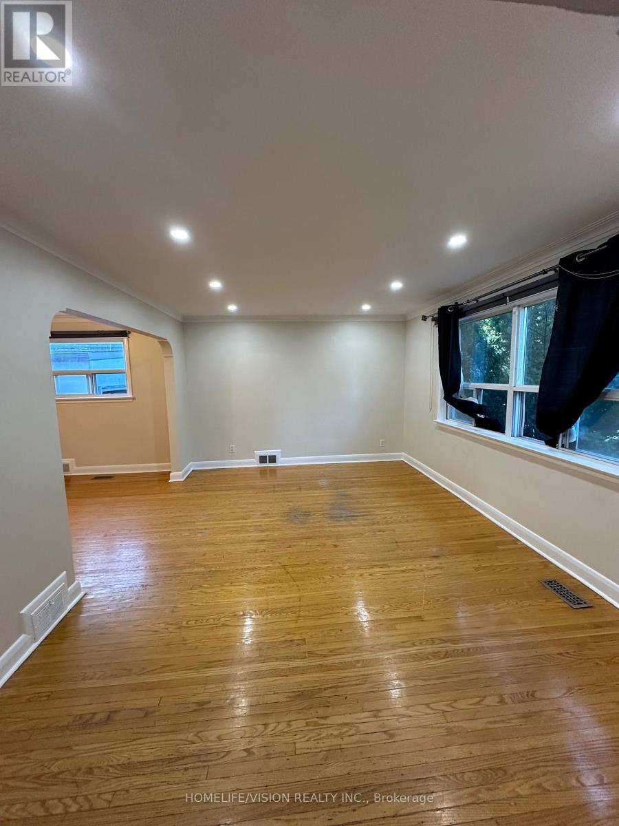 34 Inniswood Drive, Toronto, Ontario  M1R 1E5 - Photo 3 - E12261652