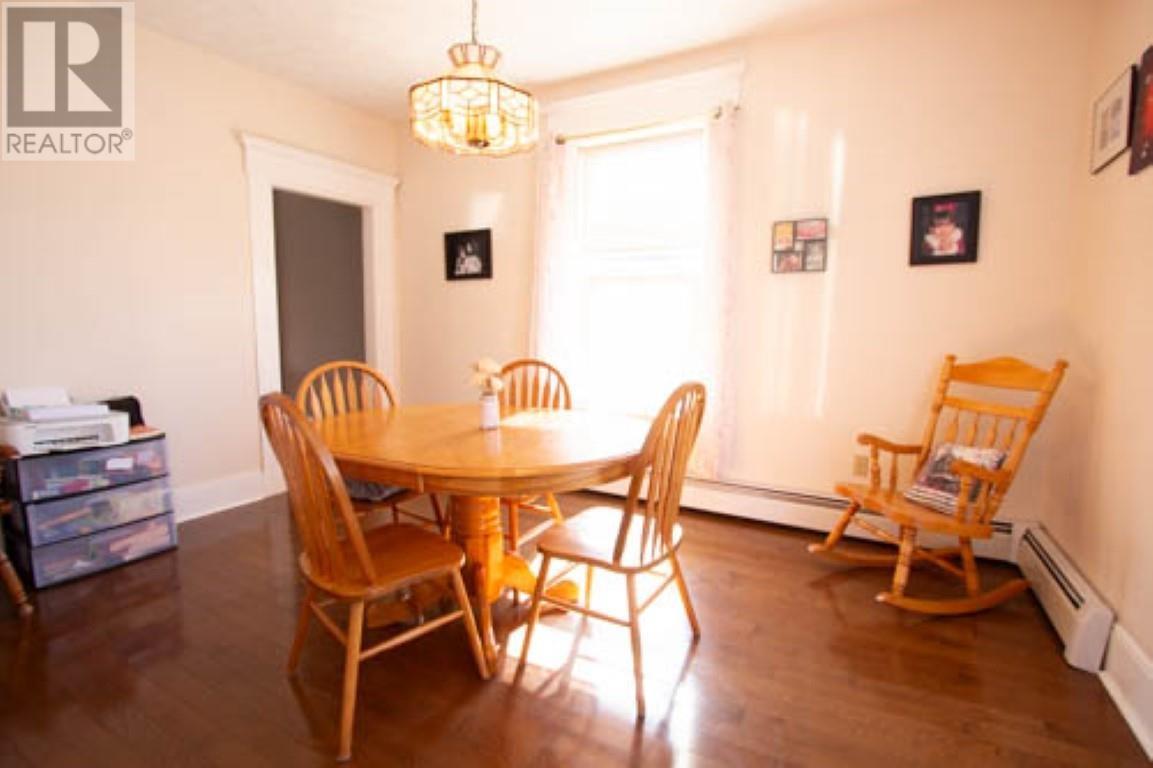 36 Cedar Street, Summerside, Prince Edward Island  C1N 3P5 - Photo 4 - 202524686