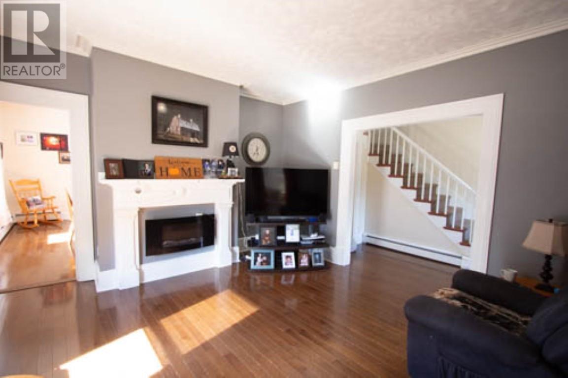 36 Cedar Street, Summerside, Prince Edward Island  C1N 3P5 - Photo 5 - 202524686