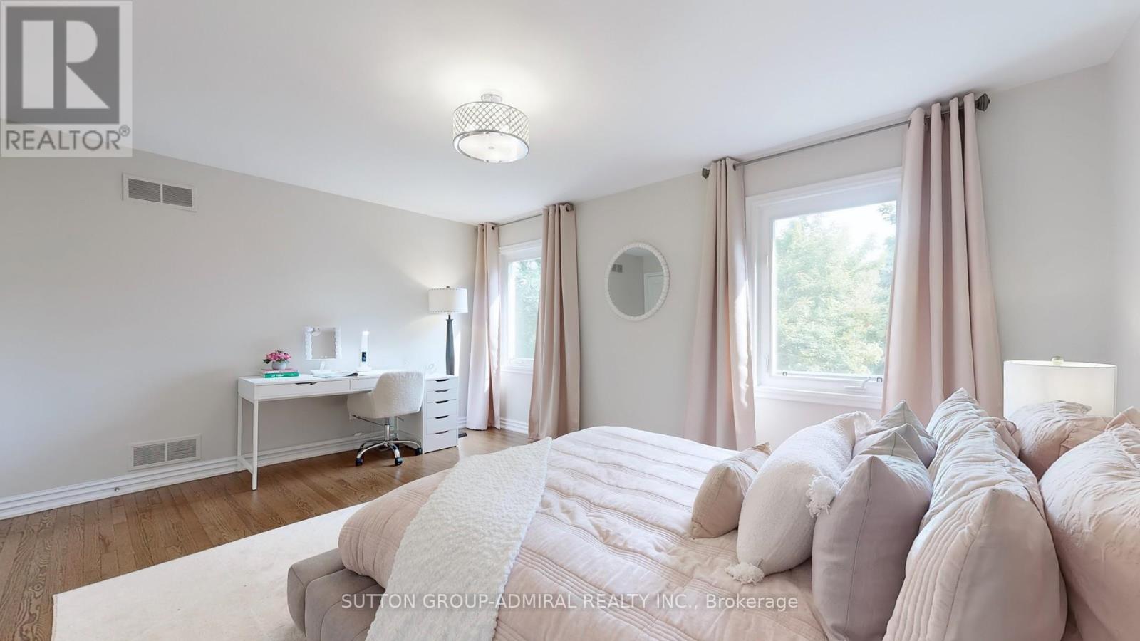 60 Baynards Lane, Richmond Hill, Ontario  L4C 9B4 - Photo 21 - N12436059
