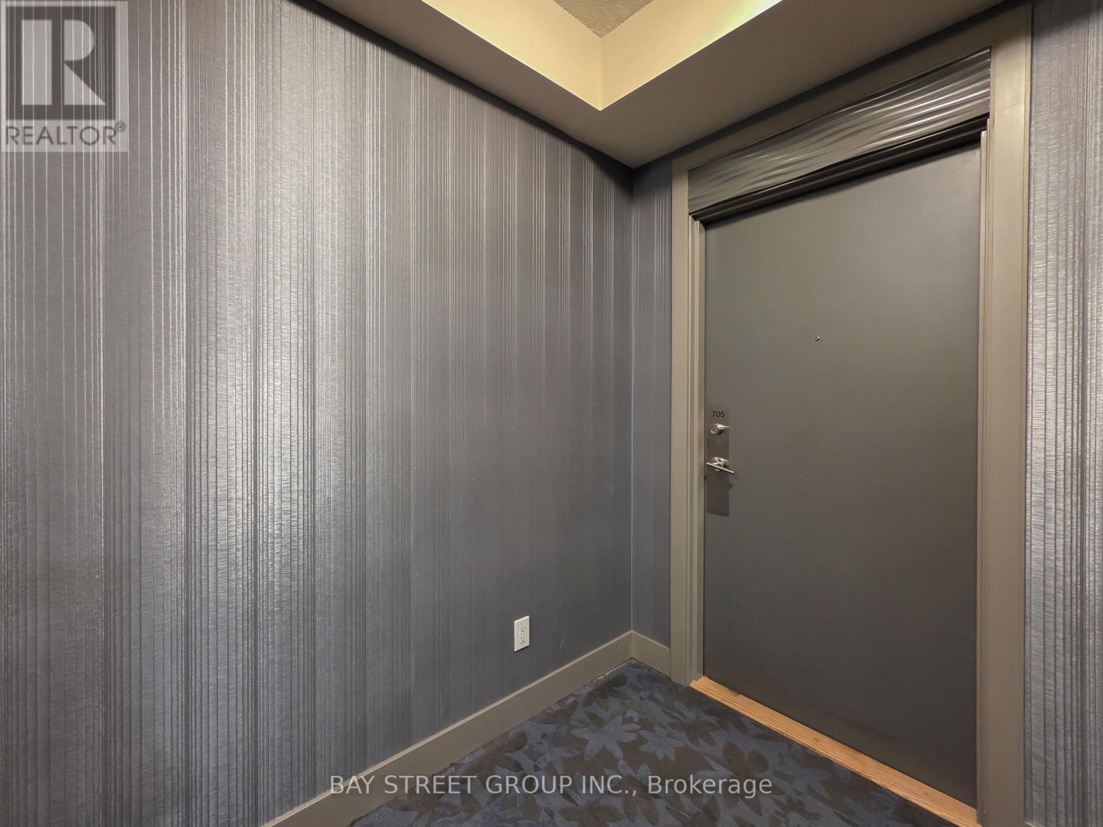 705b - 9608 Yonge Street, Richmond Hill, Ontario  L4C 0X4 - Photo 28 - N12436078