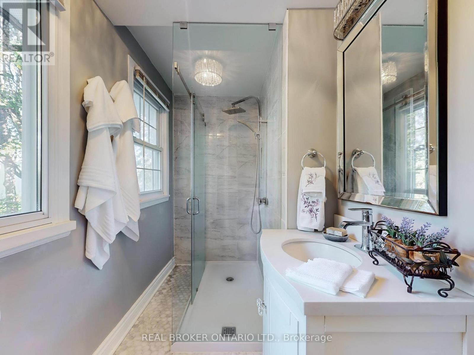 15 Jasmine Crescent, Whitchurch-Stouffville, Ontario  L4A 7X4 - Photo 22 - N12436086