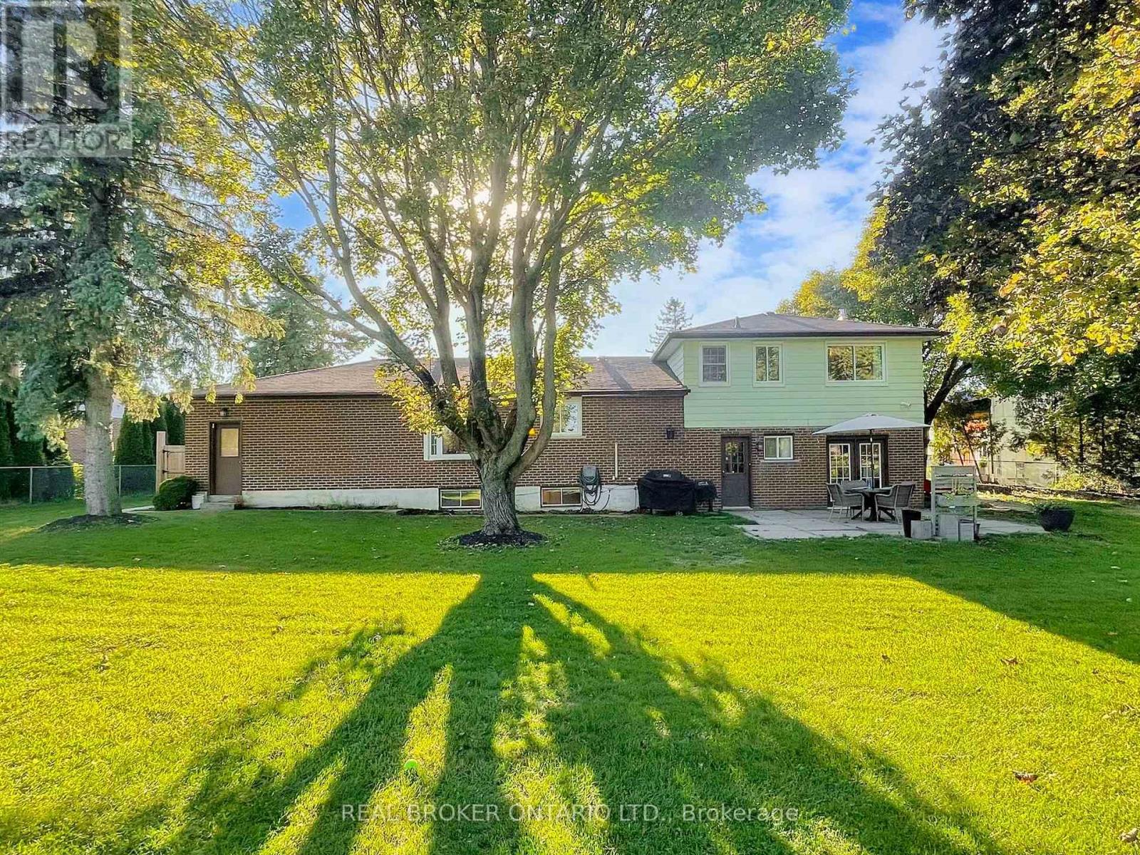 15 Jasmine Crescent, Whitchurch-Stouffville, Ontario  L4A 7X4 - Photo 42 - N12436086