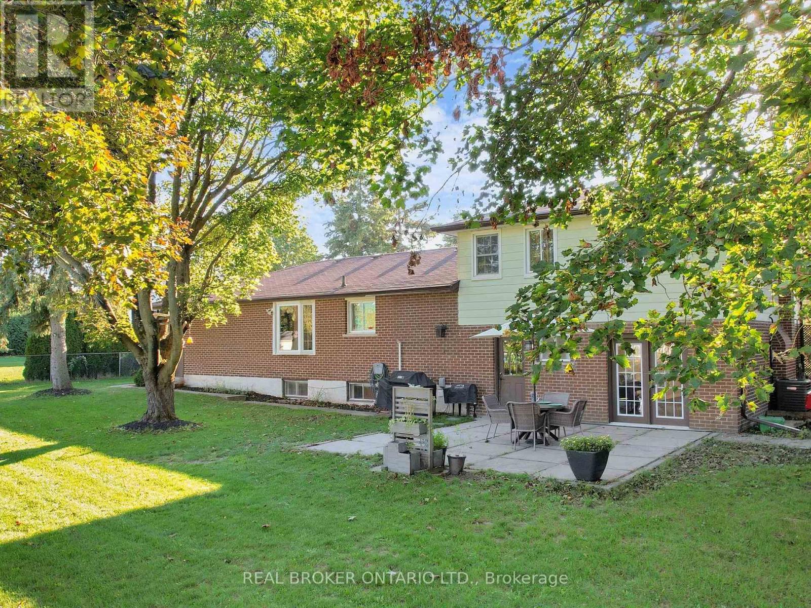 15 Jasmine Crescent, Whitchurch-Stouffville, Ontario  L4A 7X4 - Photo 45 - N12436086