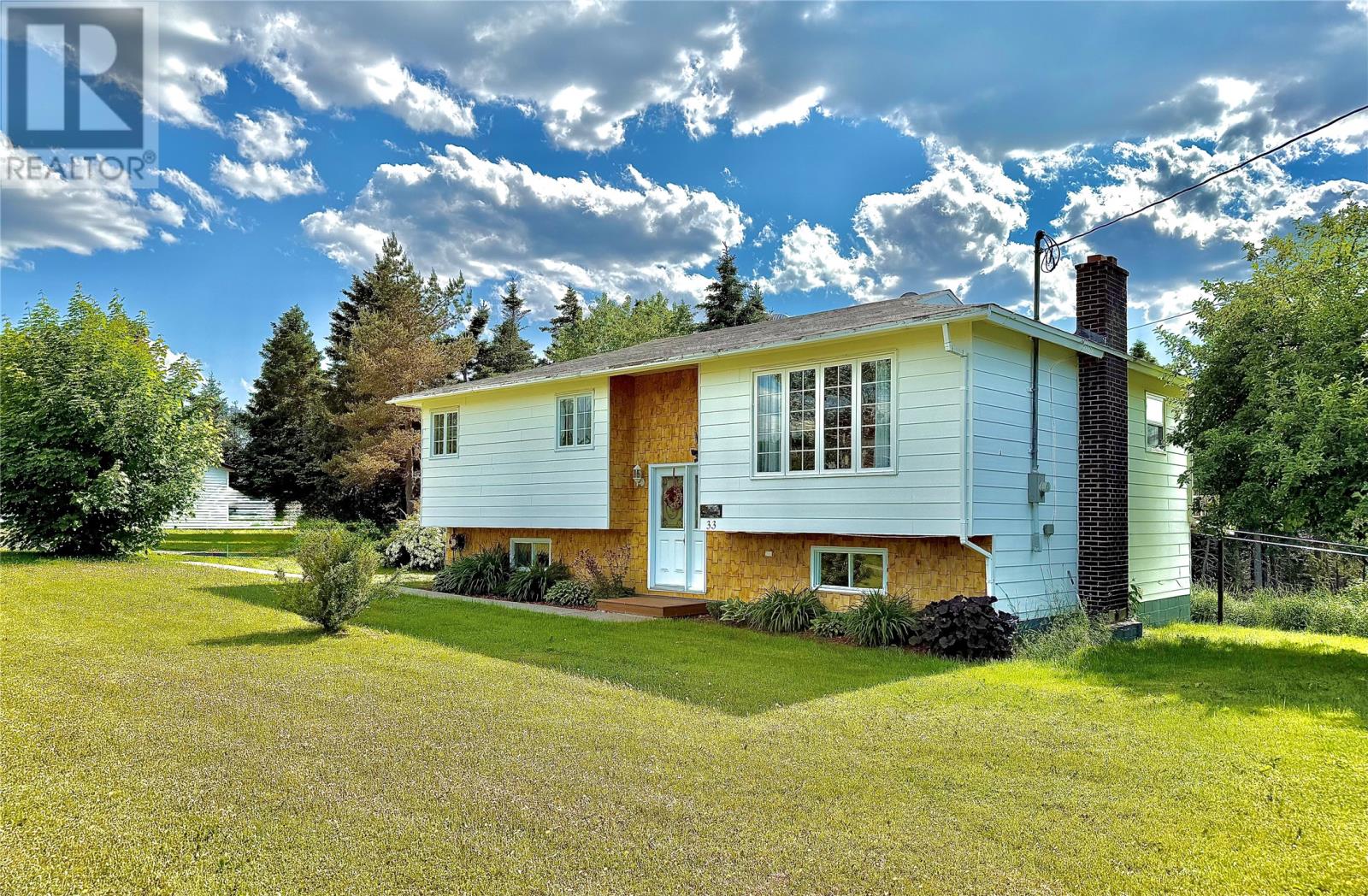 33 Oceanview Crescent, Brooklyn, Newfoundland & Labrador  A0C 1V0 - Photo 1 - 1287039