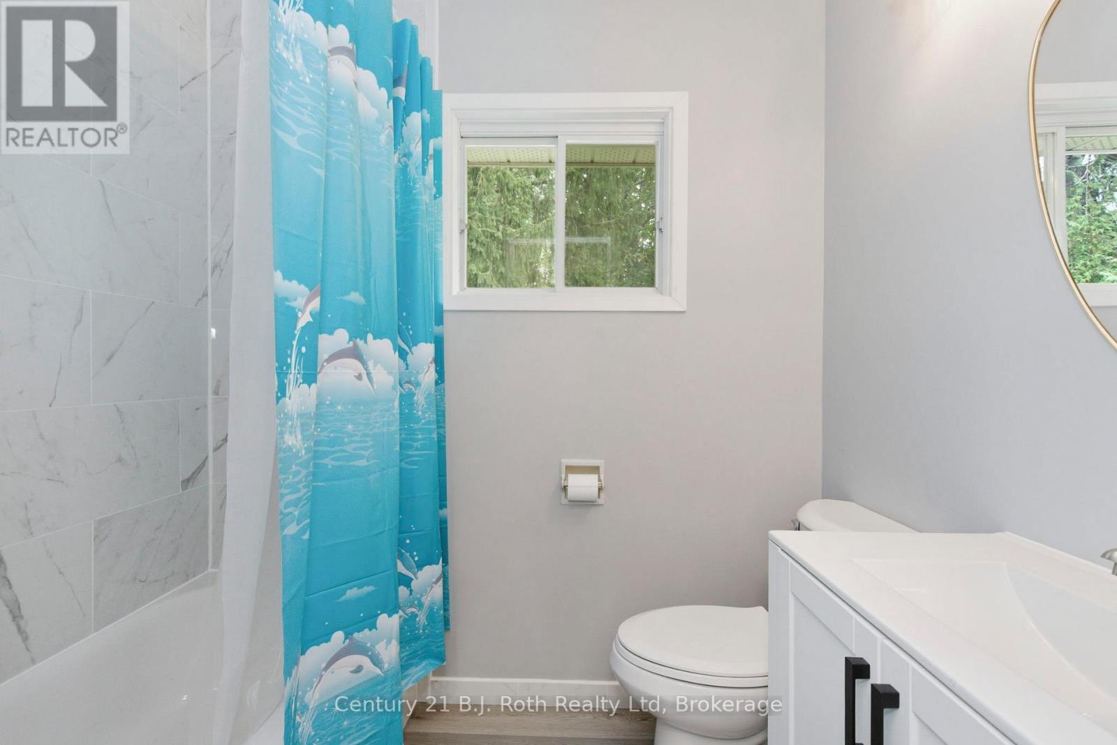 639 Yonge Street, Midland, Ontario  L4R 2E1 - Photo 25 - S12429151