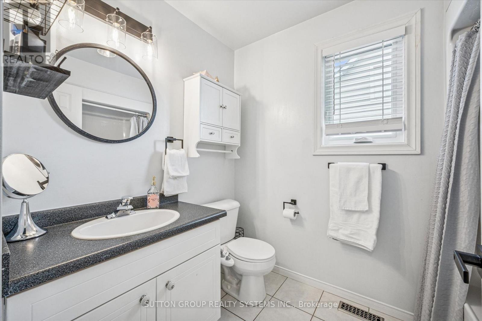 87 Dairy Drive, Halton Hills, Ontario  L7J 2Y1 - Photo 22 - W12436074