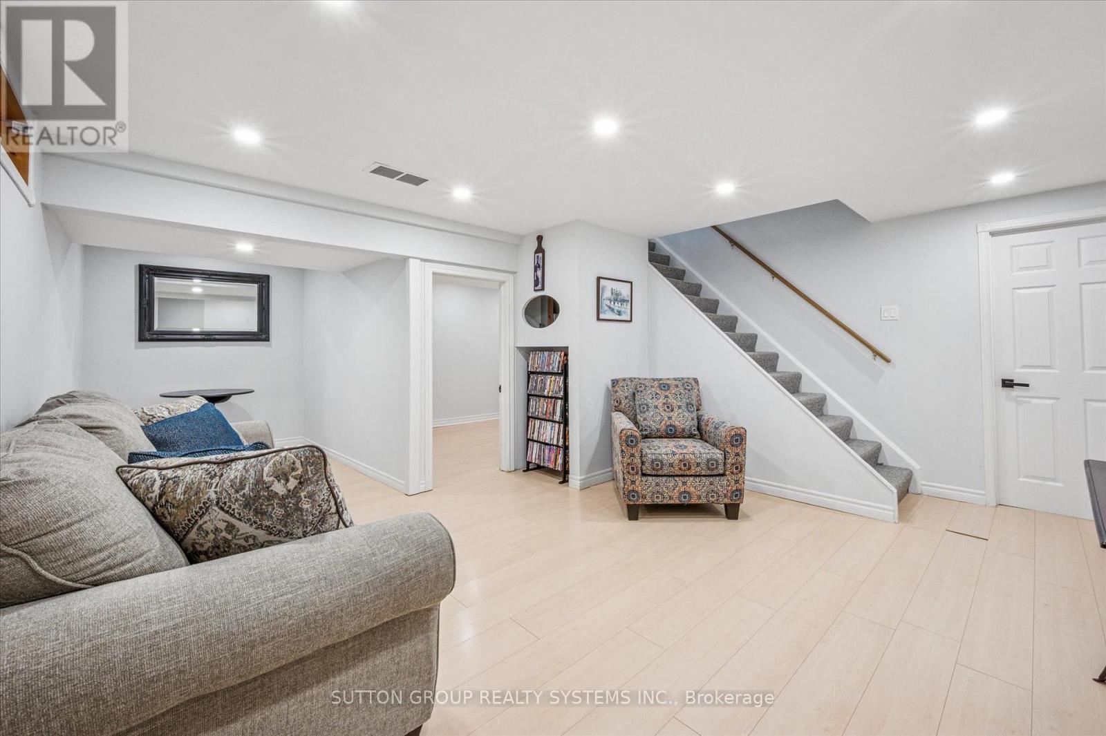 87 Dairy Drive, Halton Hills, Ontario  L7J 2Y1 - Photo 27 - W12436074