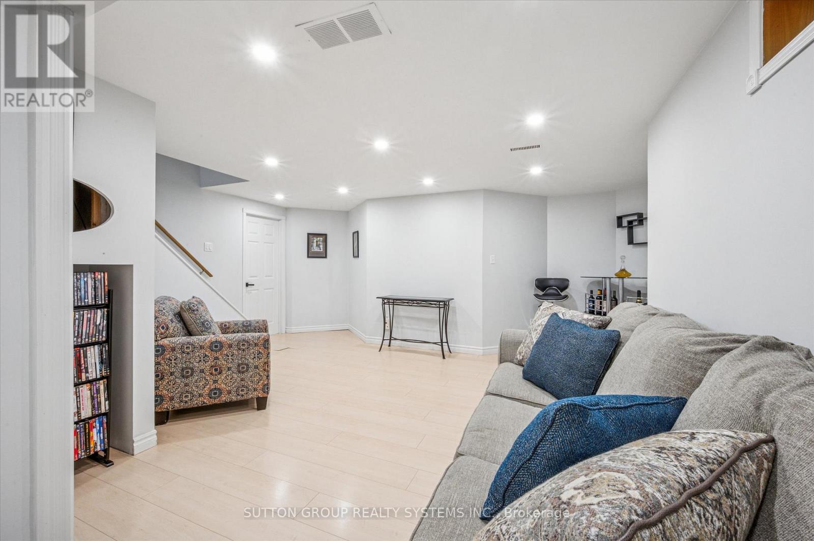 87 Dairy Drive, Halton Hills, Ontario  L7J 2Y1 - Photo 28 - W12436074