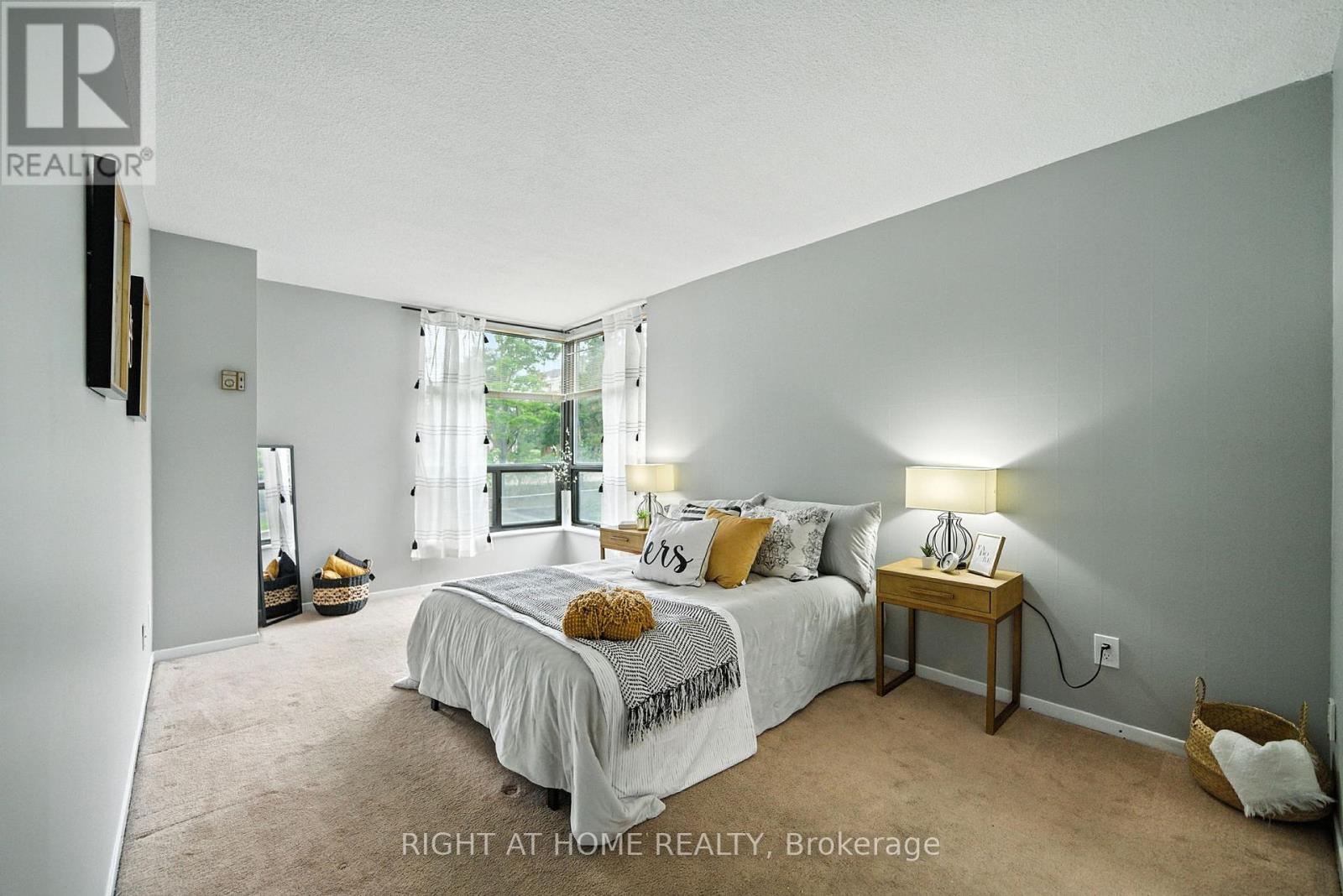 201 - 200 Robert Speck Parkway, Mississauga, Ontario  L4Z 1S3 - Photo 16 - W12436087