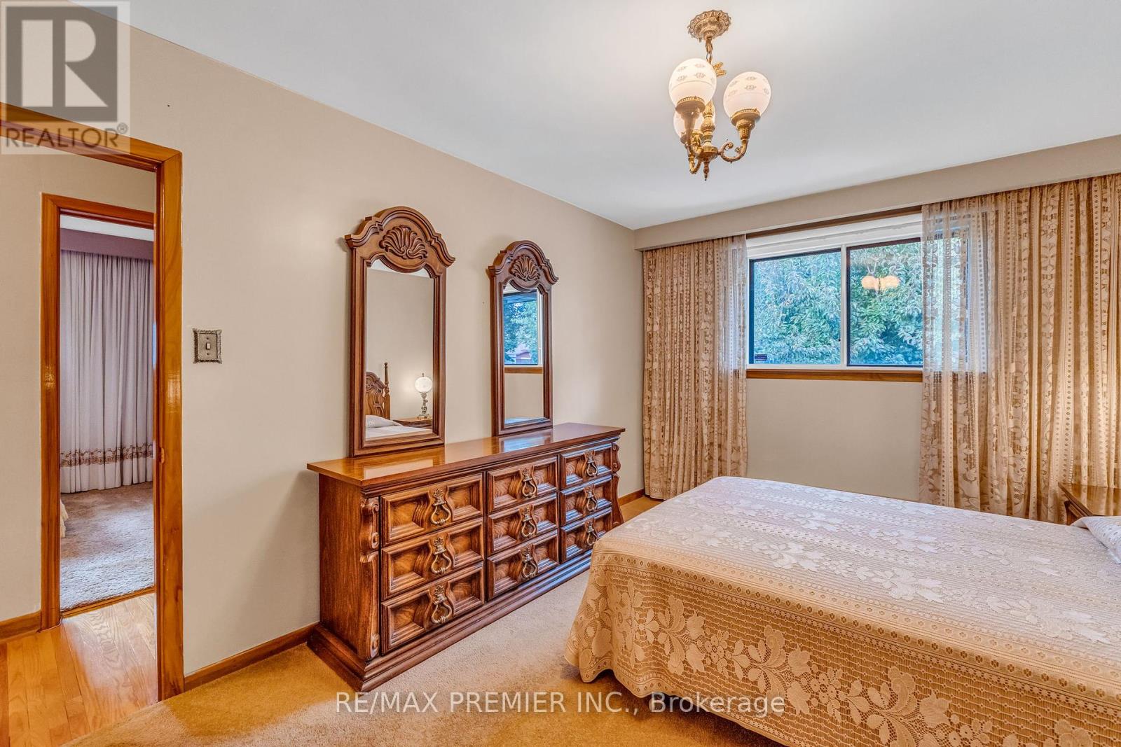 91 Hucknall Road, Toronto, Ontario  M3H 1W1 - Photo 18 - W12436092