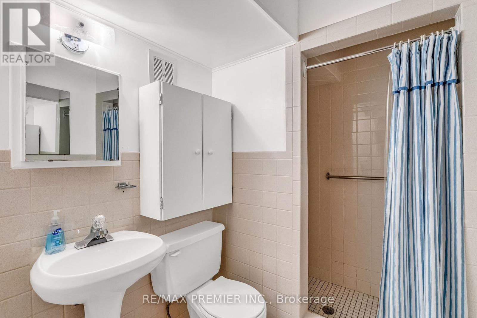 91 Hucknall Road, Toronto, Ontario  M3H 1W1 - Photo 27 - W12436092