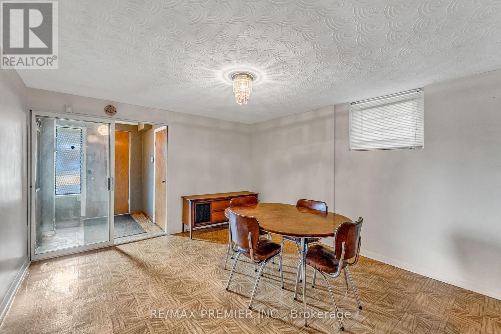 91 Hucknall Road, Toronto, Ontario  M3H 1W1 - Photo 28 - W12436092
