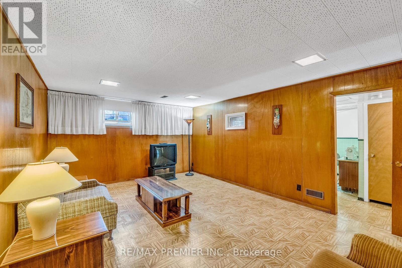 91 Hucknall Road, Toronto, Ontario  M3H 1W1 - Photo 32 - W12436092
