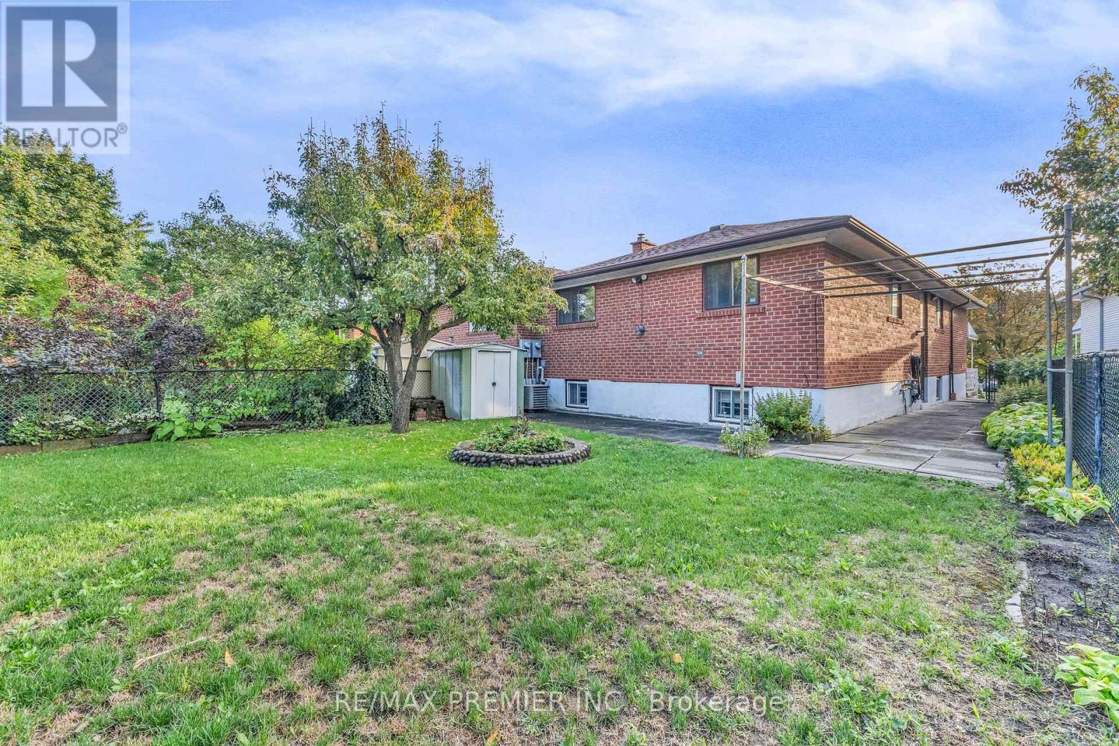 91 Hucknall Road, Toronto, Ontario  M3H 1W1 - Photo 40 - W12436092