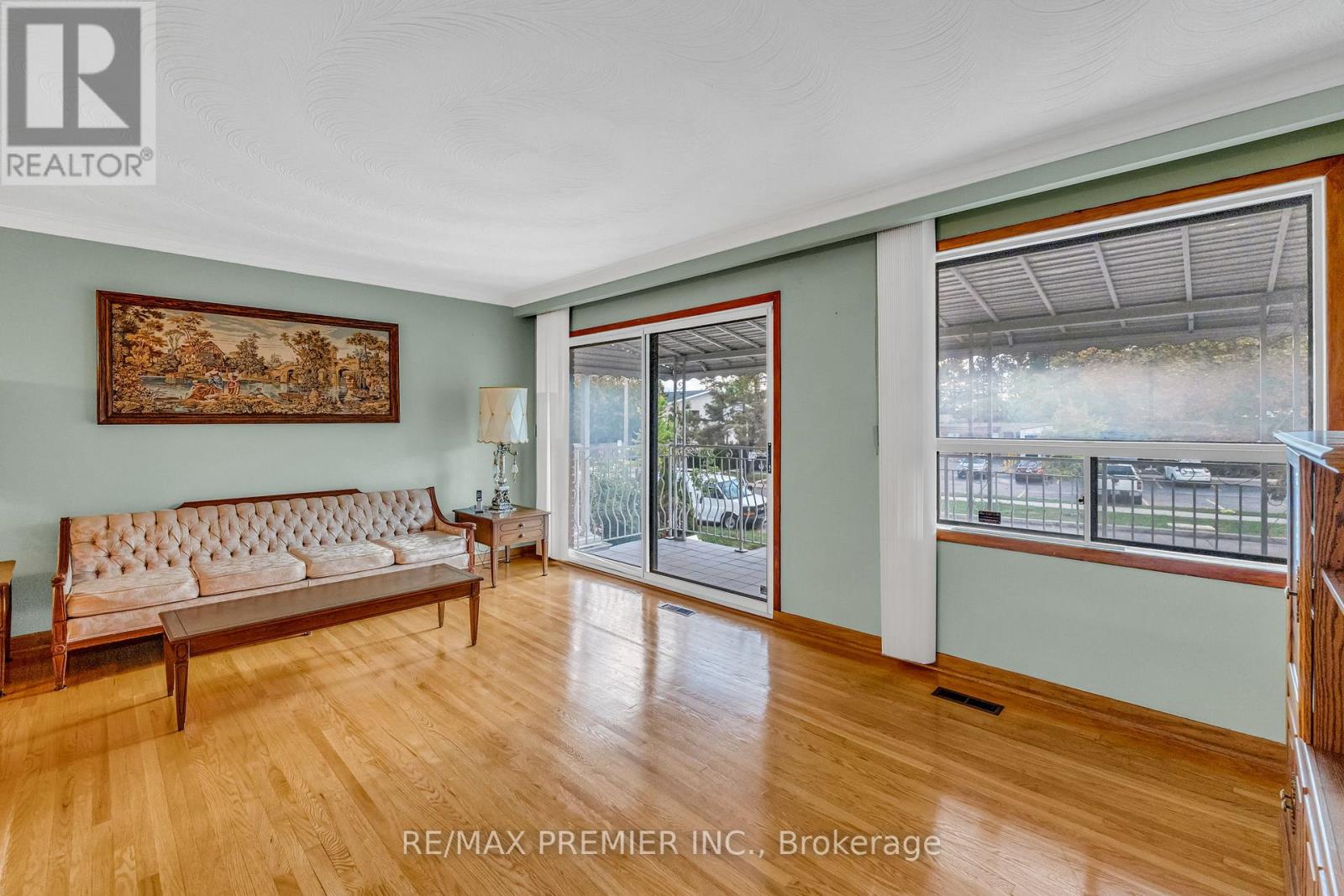 91 Hucknall Road, Toronto, Ontario  M3H 1W1 - Photo 6 - W12436092