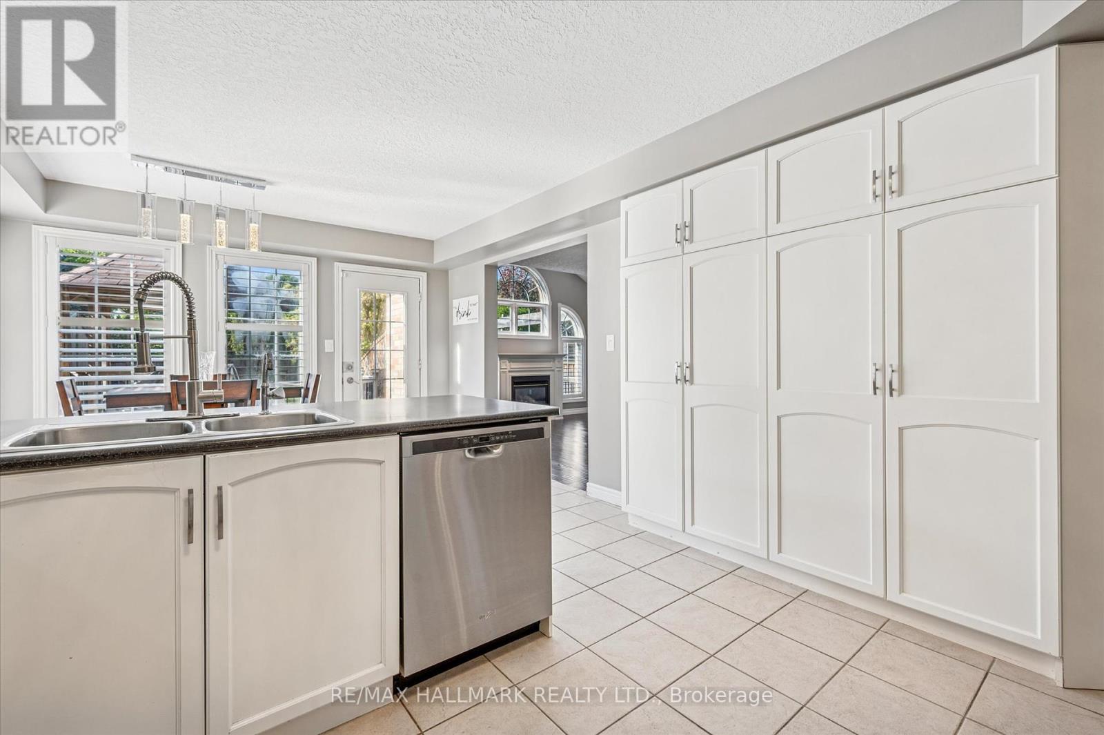 503 Brigantine Drive, Waterloo, Ontario  N2K 4B7 - Photo 13 - X12436071