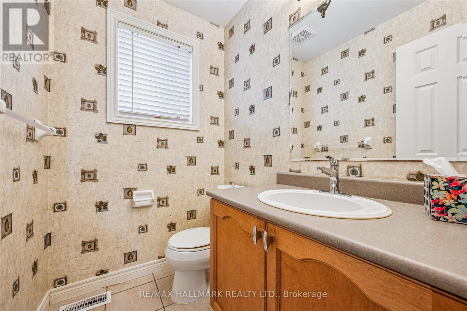 503 Brigantine Drive, Waterloo, Ontario  N2K 4B7 - Photo 14 - X12436071