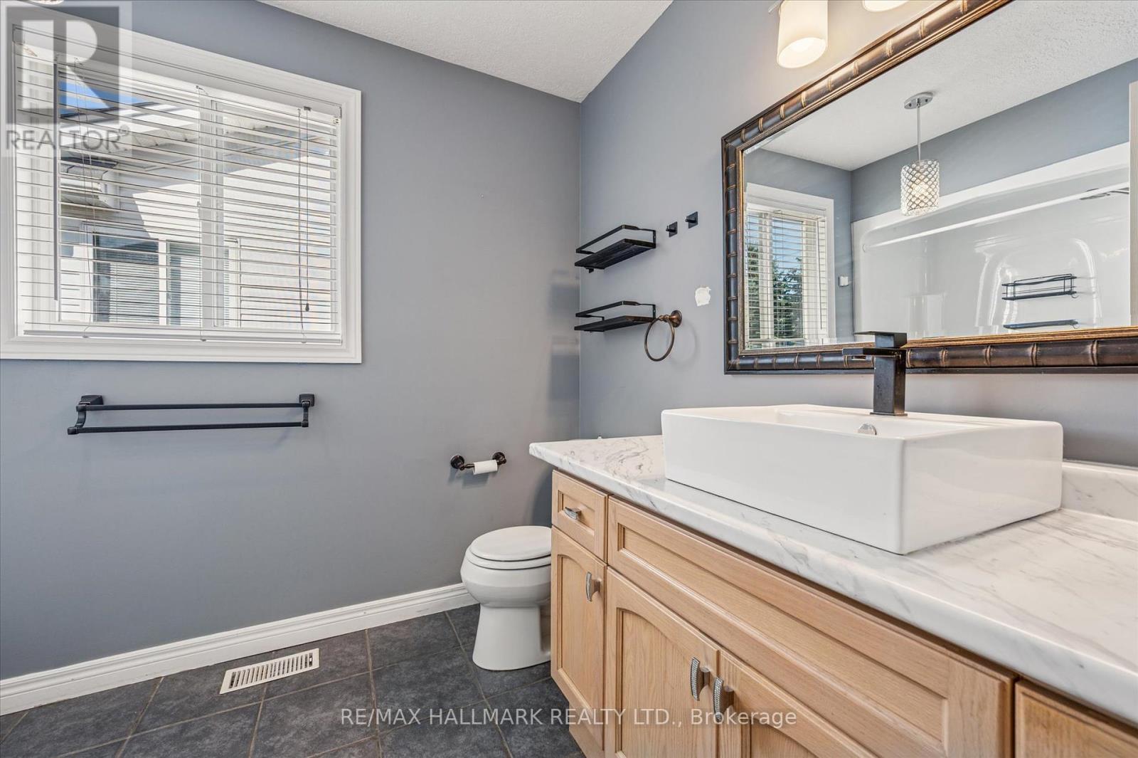 503 Brigantine Drive, Waterloo, Ontario  N2K 4B7 - Photo 25 - X12436071