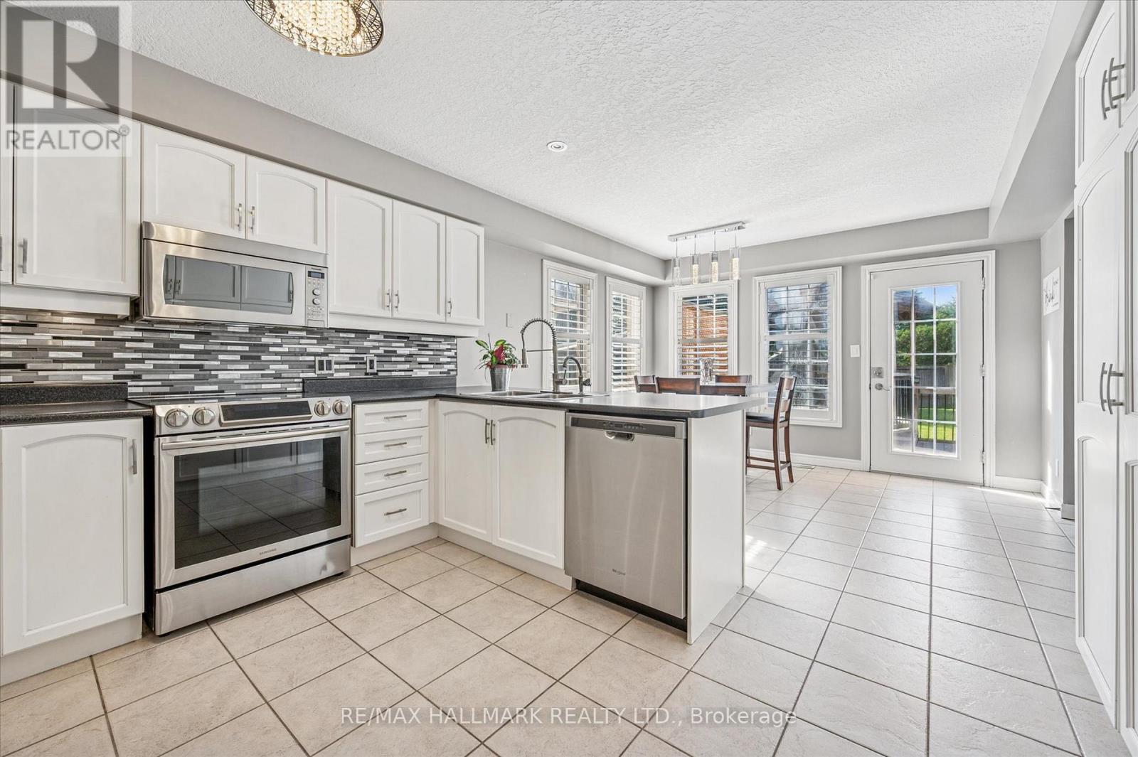 503 Brigantine Drive, Waterloo, Ontario  N2K 4B7 - Photo 28 - X12436071