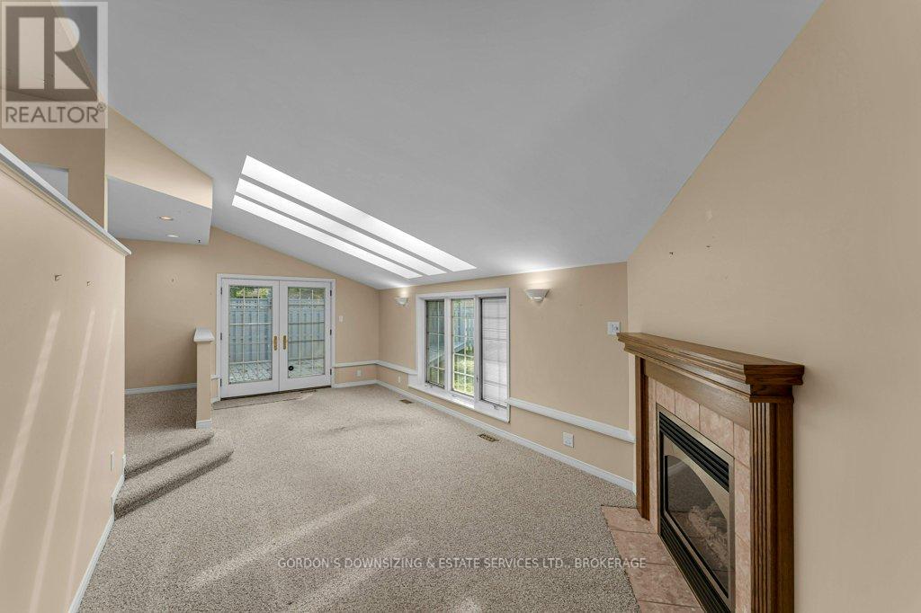 170 Elmwood Drive, Gananoque, Ontario  K7G 1N9 - Photo 17 - X12436155