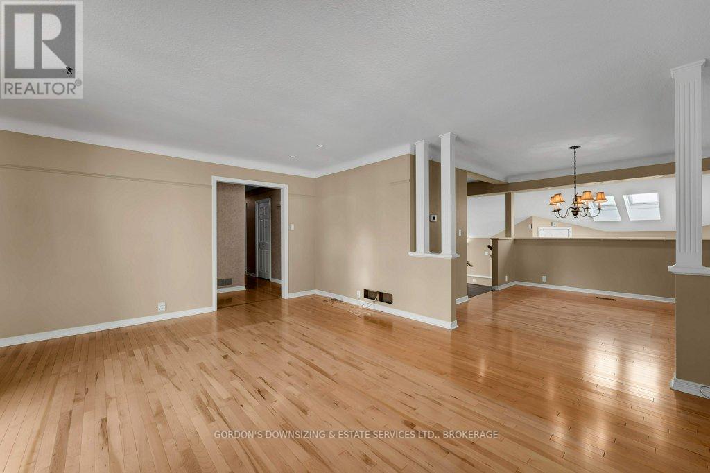 170 Elmwood Drive, Gananoque, Ontario  K7G 1N9 - Photo 5 - X12436155
