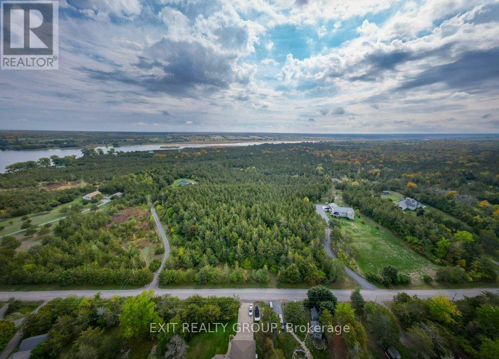 1774 North Big Island Road, Prince Edward County (Sophiasburg Ward), Ontario  K0K 1W0 - Photo 26 - X12436196